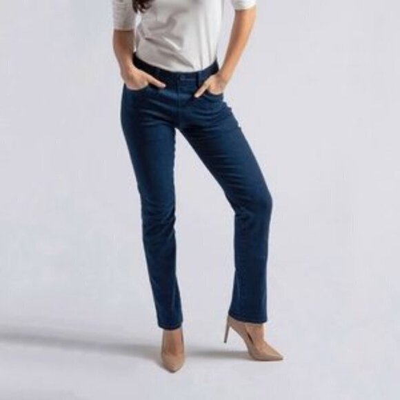 Betabrand Straight-Leg | 4-Pocket Pull On Yoga Denim Pant Medium, Short Petite - Picture 12 of 13